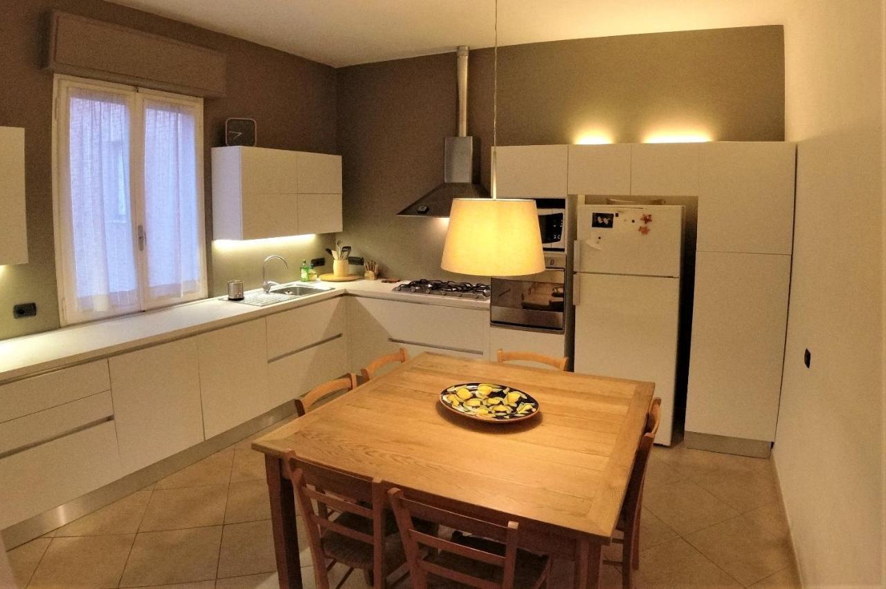 Casa Giusti Apartment ปอจจิบองซี ภายนอก รูปภาพ