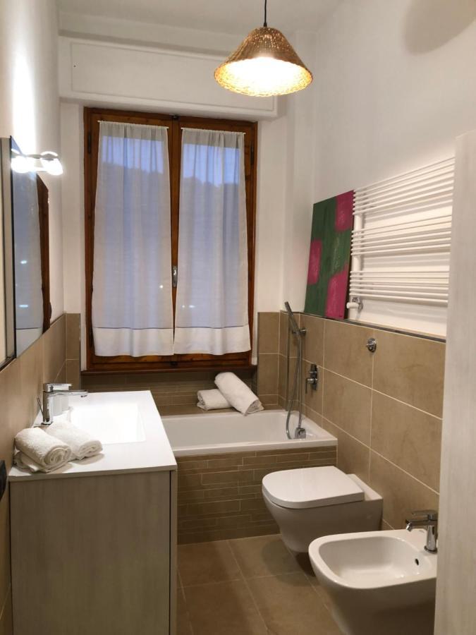 Casa Giusti Apartment ปอจจิบองซี ภายนอก รูปภาพ
