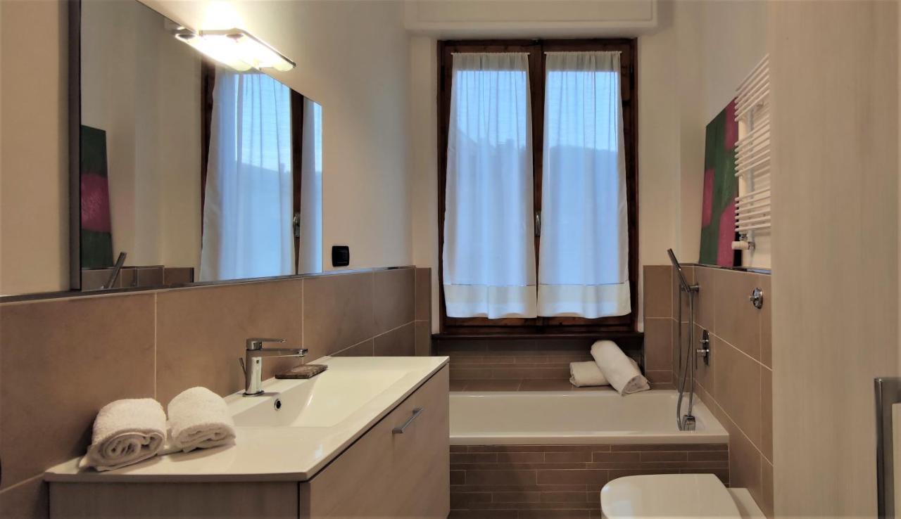 Casa Giusti Apartment ปอจจิบองซี ภายนอก รูปภาพ